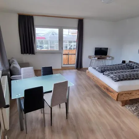 Apartment Apartment- Pernter